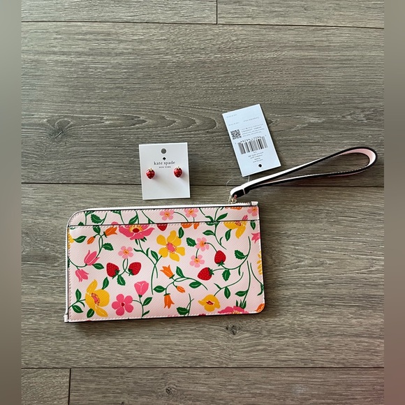 NWT Kate Spade Strawberry Wristlet and Strawberry Fields Stud Earring Bundle.